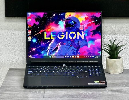 Lenovo Legion 5 15AHP11 1
